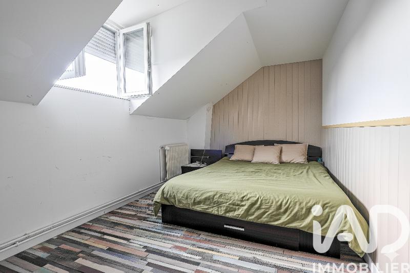 Maison - 142 m² - 8 pièces