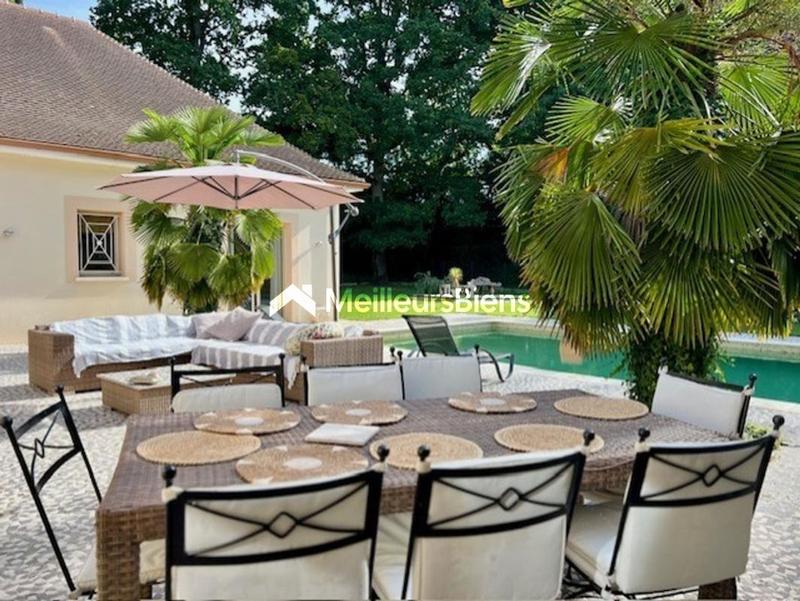 Villa - 475 m² - 10 pièces