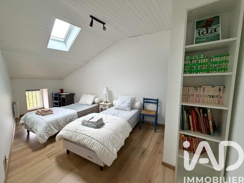 Maison - 283 m² - 9 pièces