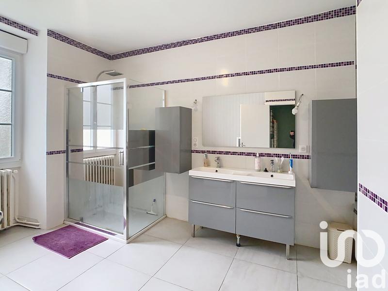 Maison - 188 m² - 8 pièces