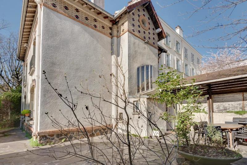 Maison - 193 m² - 8 pièces