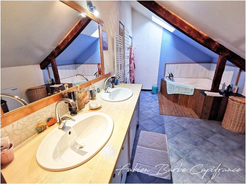 Longère - 199 m² - 8 pièces