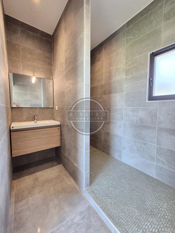 Villa - 185 m² - 4 pièces