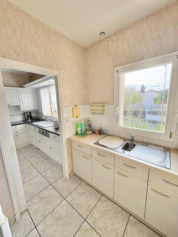 Maison - 219 m² - 6 pièces