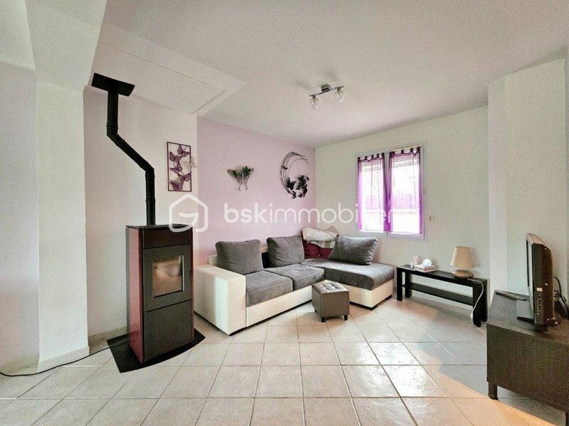 Maison traditionnelle - 92 m² - 4 pièces