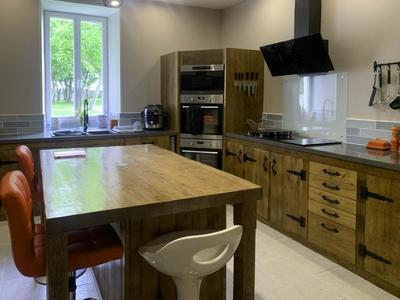 Maison - 439 m² - 8 pièces