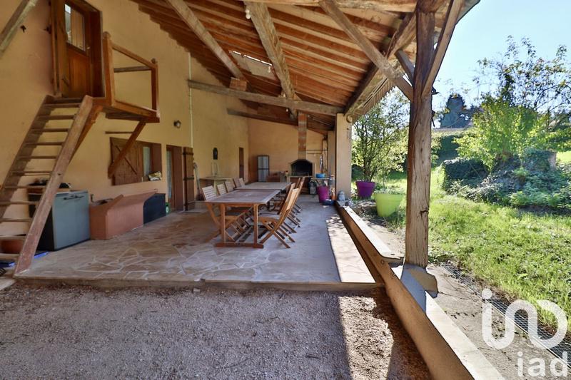 Maison - 199 m² - 8 pièces