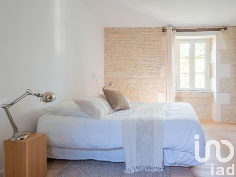 Maison - 240 m² - 7 pièces