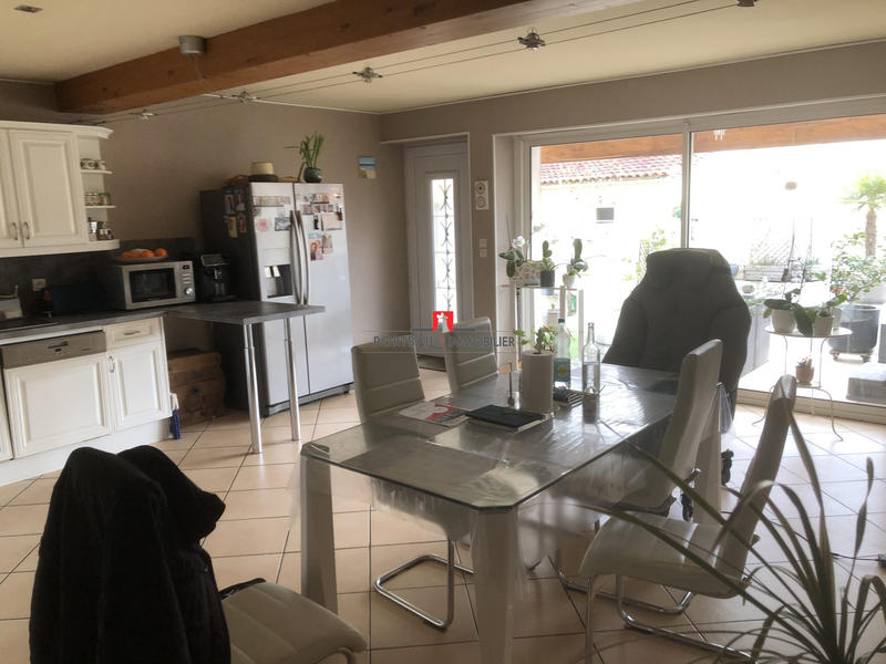 Maison - 223 m² - 6 pièces