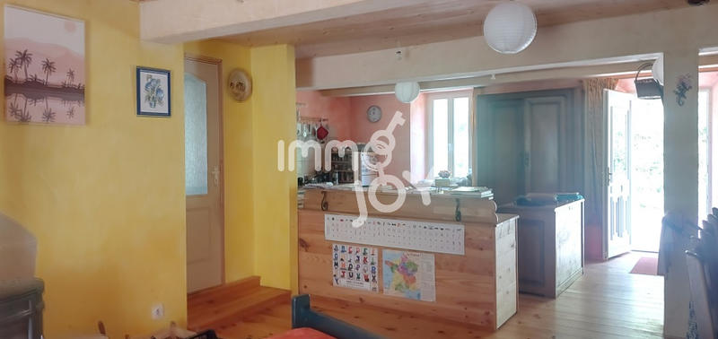Maison - 93 m² - 4 pièces
