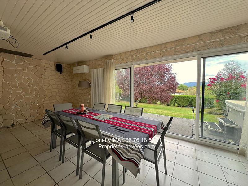 Maison - 258 m² - 8 pièces