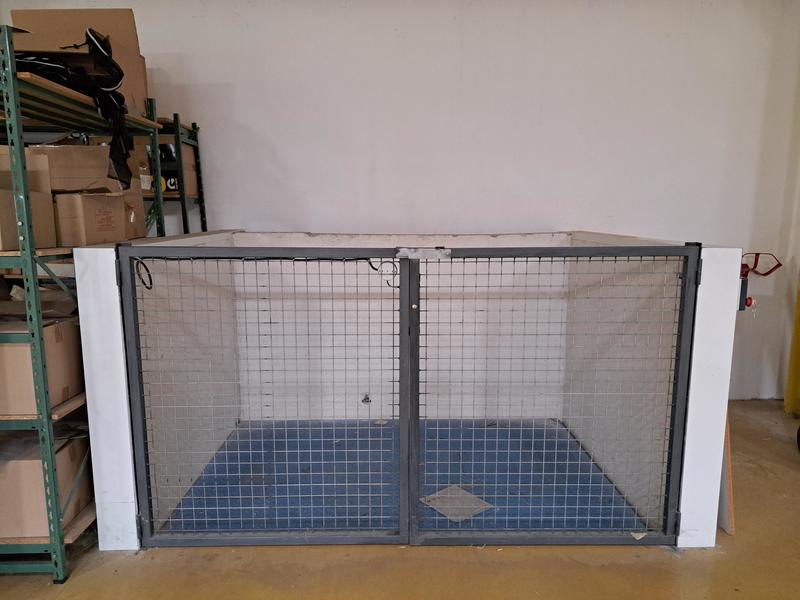 Local d'activité / Entrepôt - 2 161 m² - 3 pièces