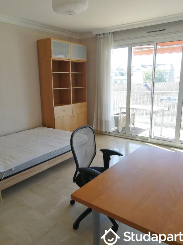Chambre - 11 m² - 1 pièce