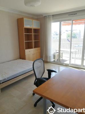 Chambre - 11 m² - 1 pièce