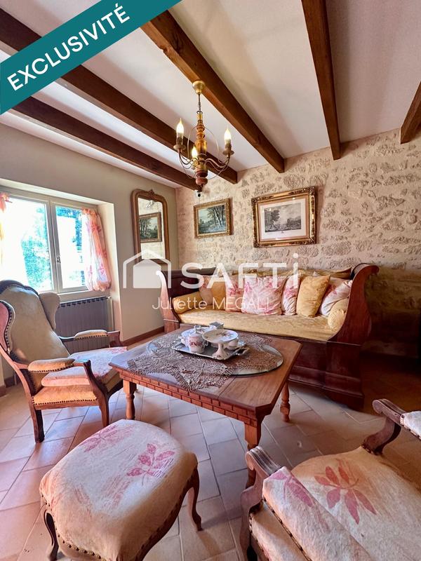 Maison - 385 m² - 10 pièces