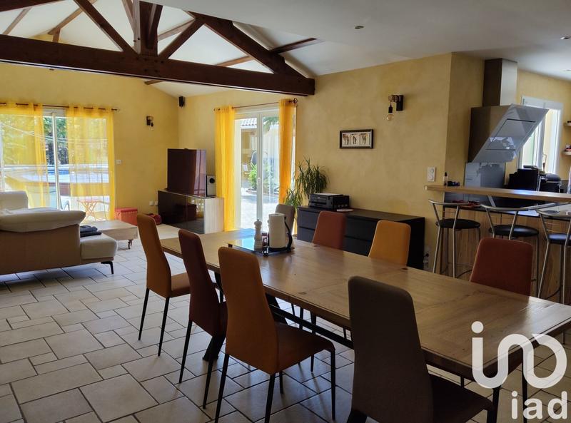 Maison - 200 m² - 8 pièces