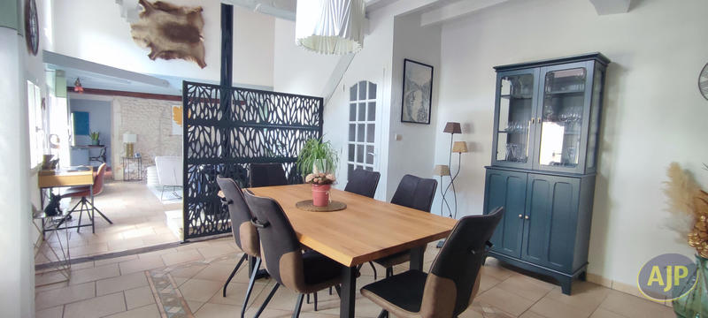 Maison - 155 m² - 6 pièces