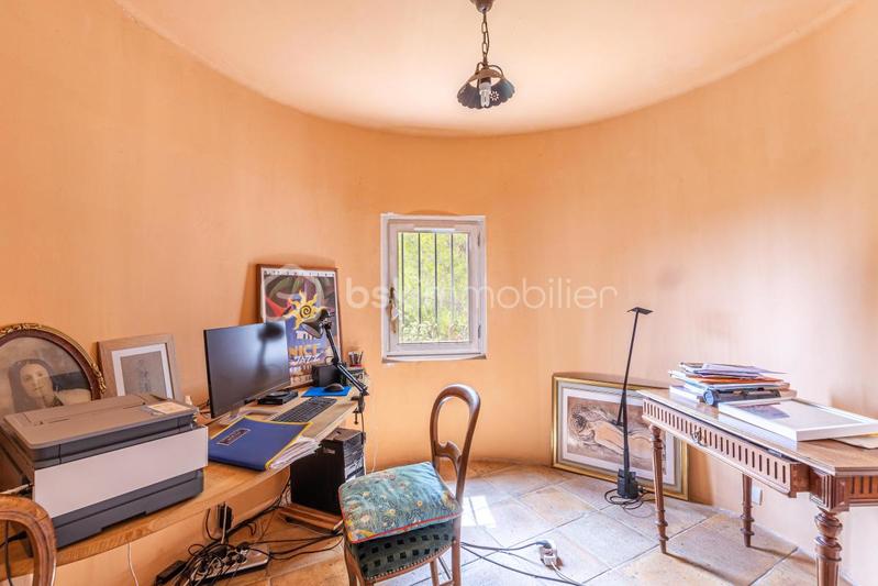 Maison - 265 m² - 10 pièces