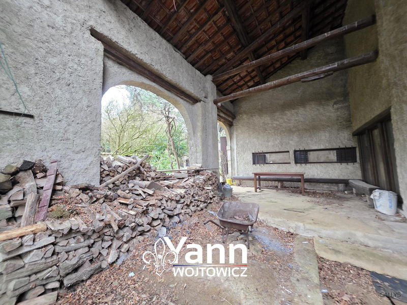 Maison - 270 m² - 7 pièces