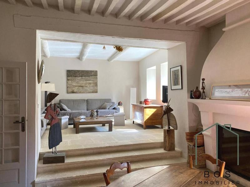 Maison - 193 m² - 5 pièces