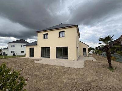 Maison - 157 m² - 6 pièces