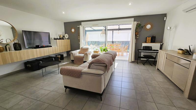 Maison - 111 m² - 5 pièces