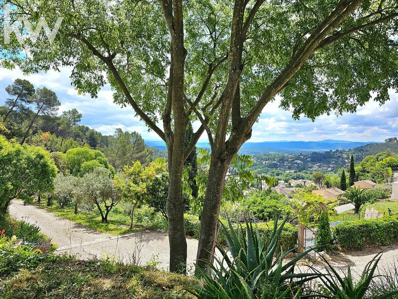 Maison - 172 m² - 8 pièces