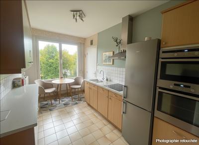 Appartement - 83 m² - 4 pièces