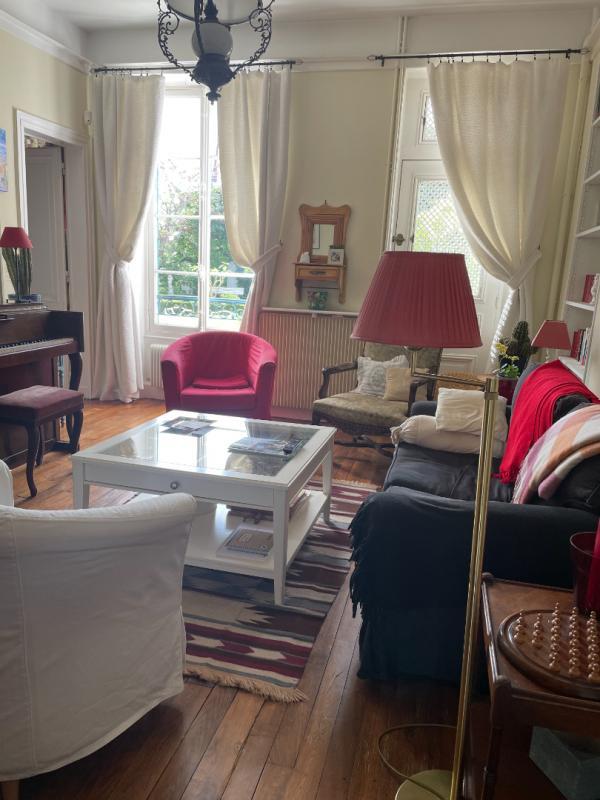 Maison - 300 m² - 9 pièces