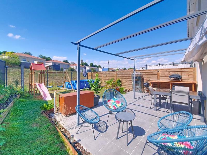 Maison - 97 m² - 4 pièces