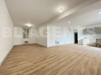 Appartement - 93 m² - 3 pièces