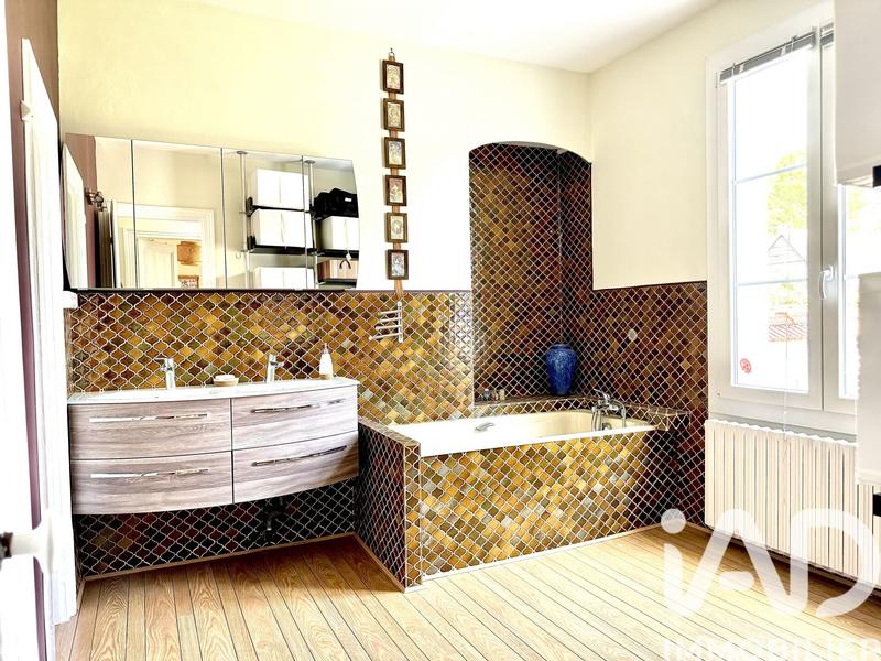 Maison de ville - 184 m² - 9 pièces