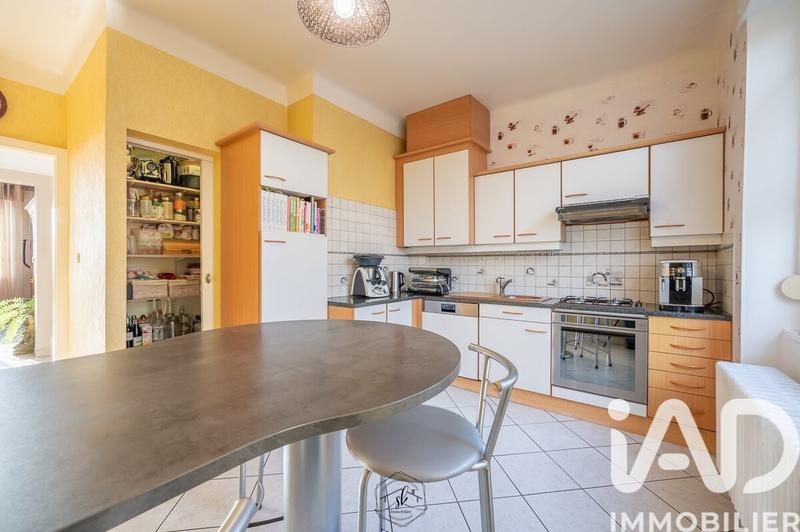Appartement - 175 m² - 6 pièces