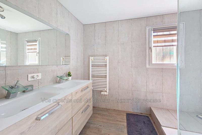 Villa - 170 m² - 7 pièces