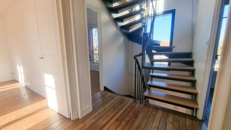 Maison - 162 m² - 8 pièces