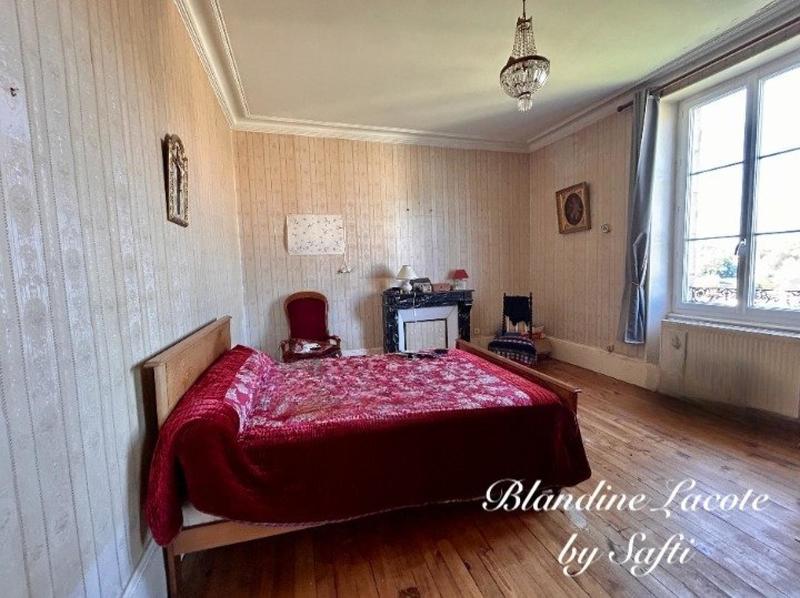 Maison - 296 m² - 12 pièces