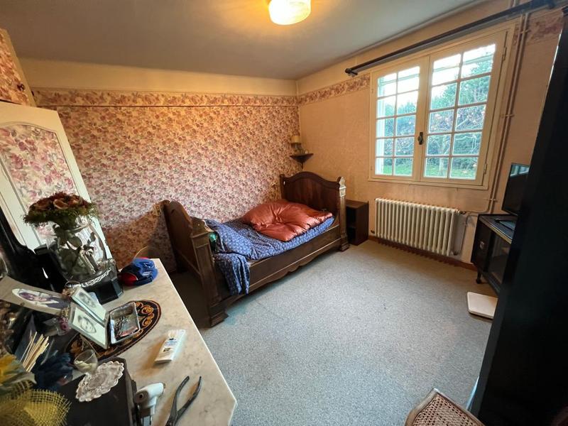 Maison - 240 m² - 5 pièces