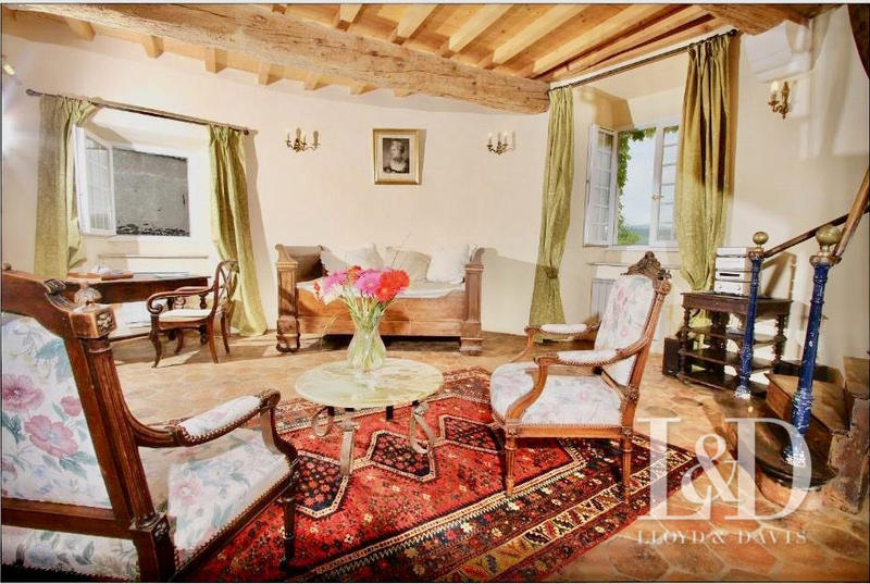 Château - 1 560 m² - 20 pièces