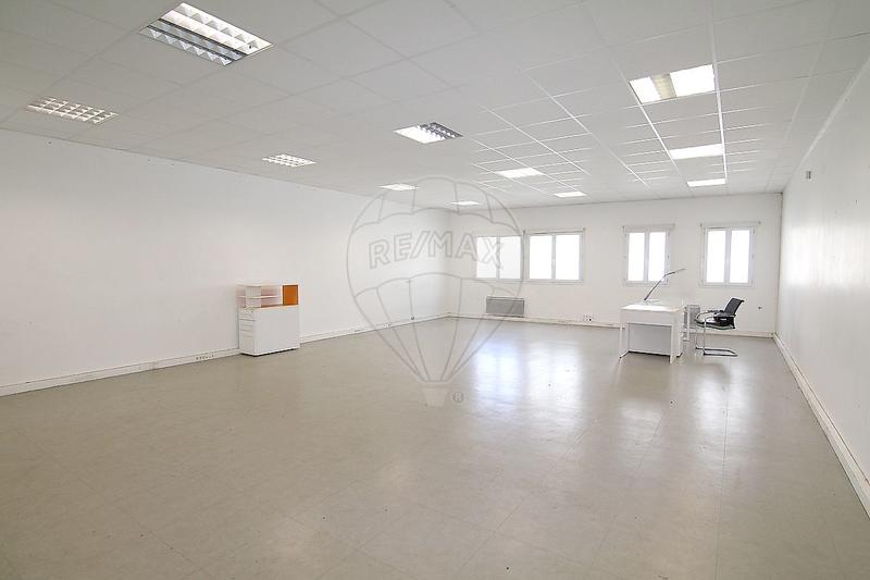 Local commercial - 322 m² - 4 pièces