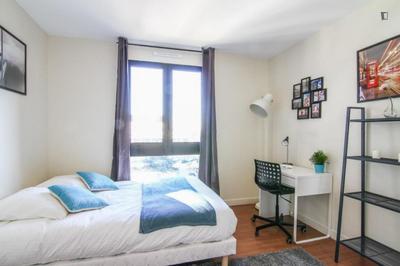 Chambre - 11 m² - 5 pièces