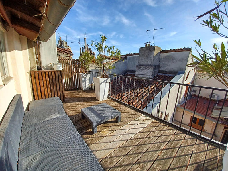 Appartement - 80 m² - 2 pièces