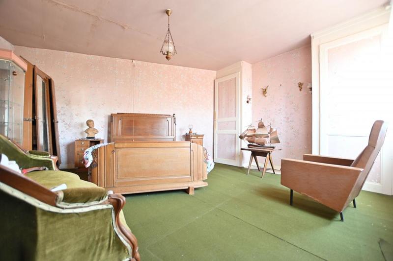 Maison - 175 m² - 7 pièces