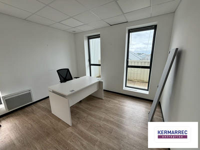 Bureau - 70 m² - 1 pièce