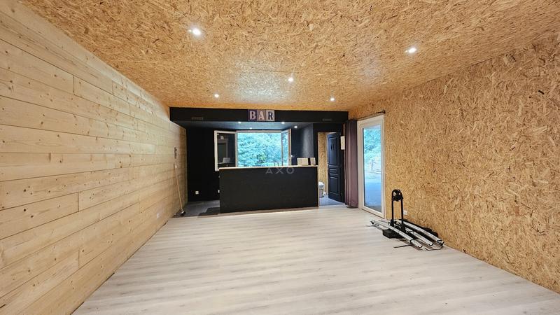 Maison - 188 m² - 7 pièces