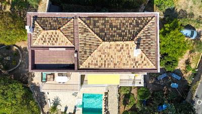 Maison - 254 m² - 4 pièces