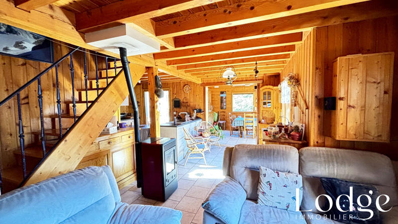 Maison - 140 m² - 6 pièces