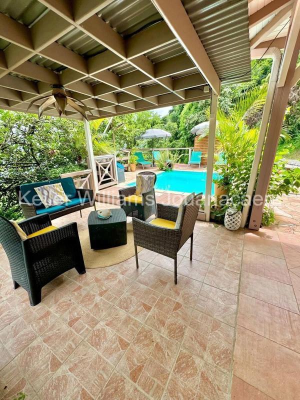 Villa - 239 m² - 3 pièces