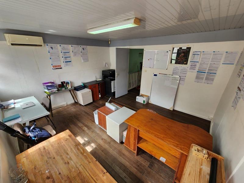 Immeuble - 197 m² - 7 pièces