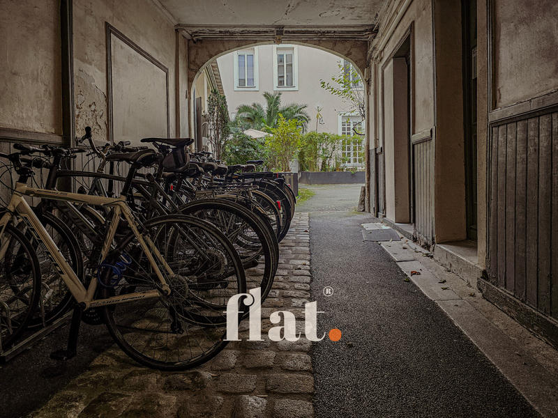 Loft - 130 m² - 5 pièces