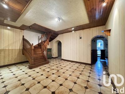 Maison - 171 m² - 6 pièces